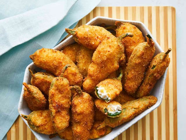 Jalapeno Poppers (6 pcs)